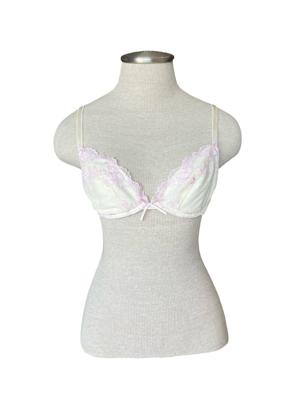Y2K 2000s style Baby Pink Cream Lace Bra Bow Accent Hook & Eye